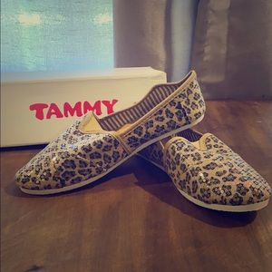 Leopard slip on shoes